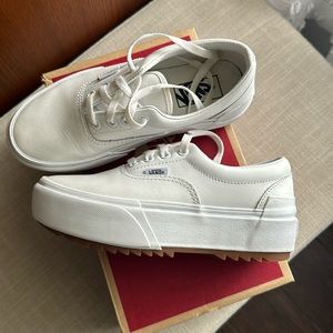 Like New Vans Era Stacked in Classic White Leather, size 7